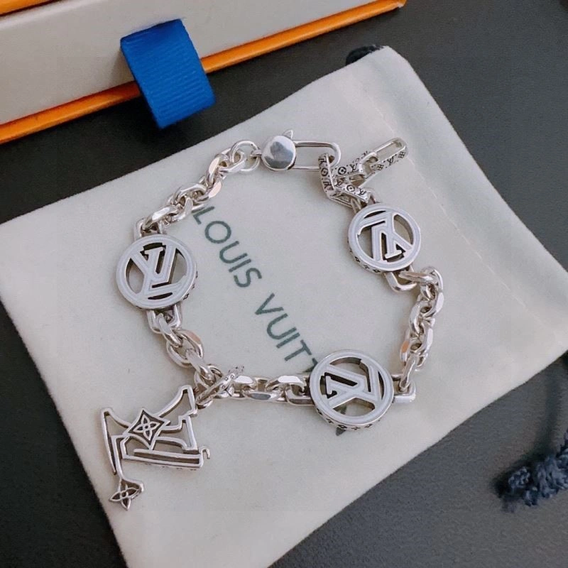 Louis Vuitton Bracelets Youthful 248808