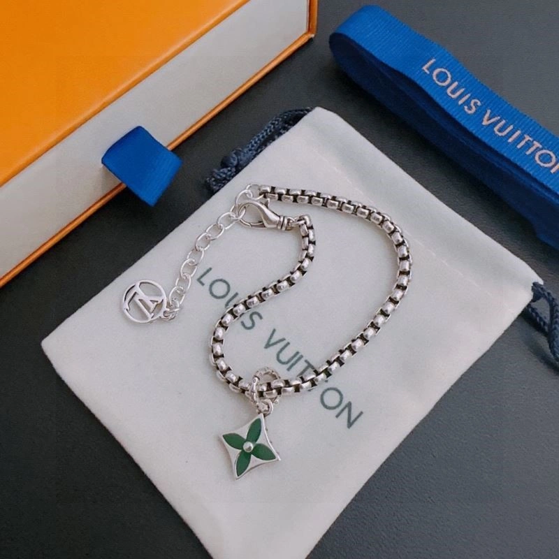 Affordable Louis Vuitton Bracelets 248805