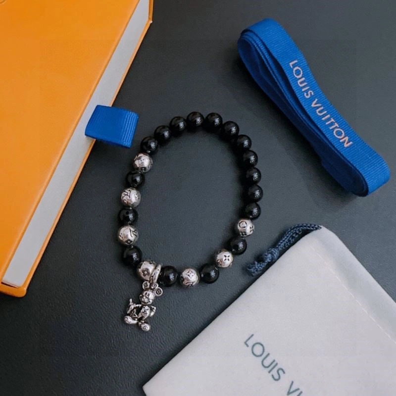 Louis Vuitton Bracelets DailyWear 248803