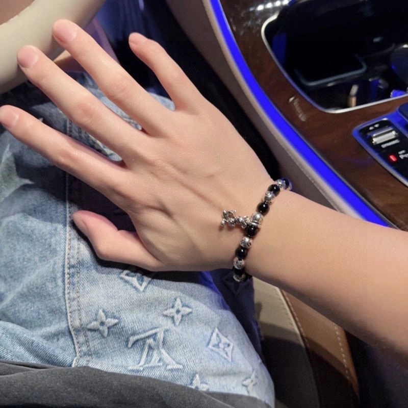 Louis Vuitton Bracelets DailyWear 248803
