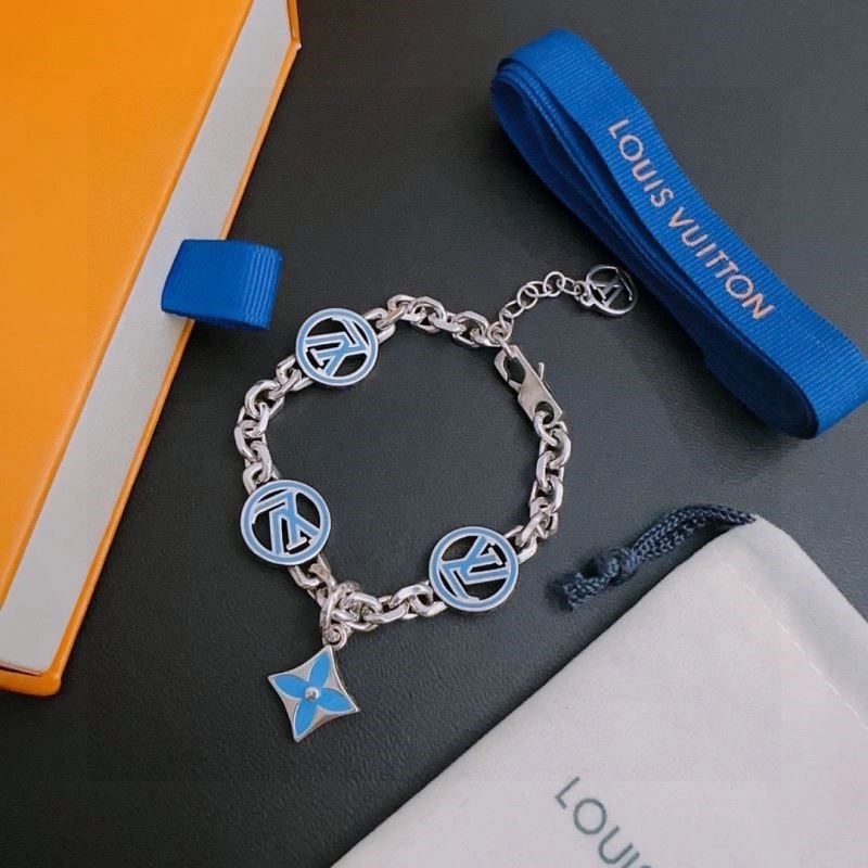 SoftTouch Louis Vuitton Bracelets 248802