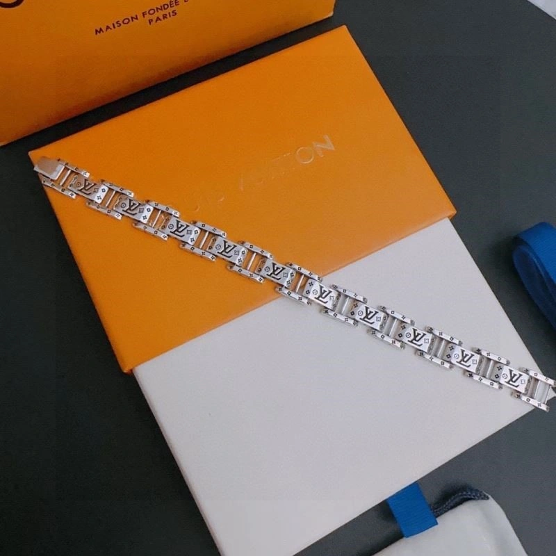 Practical Louis Vuitton Bracelets 248801