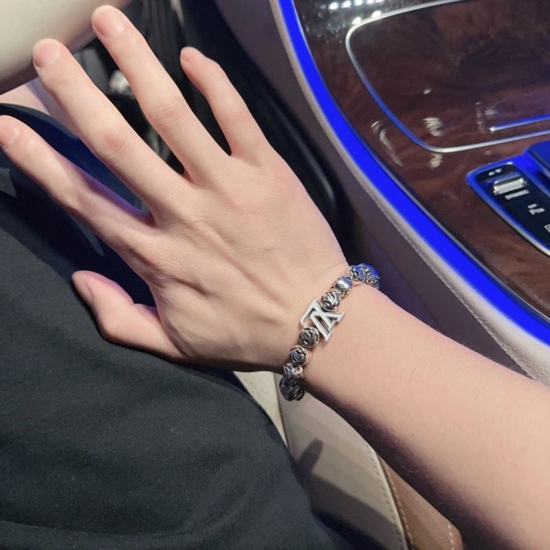 Resilient Louis Vuitton Bracelets 248790