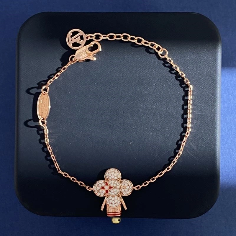 Bright Louis Vuitton Bracelets 248775
