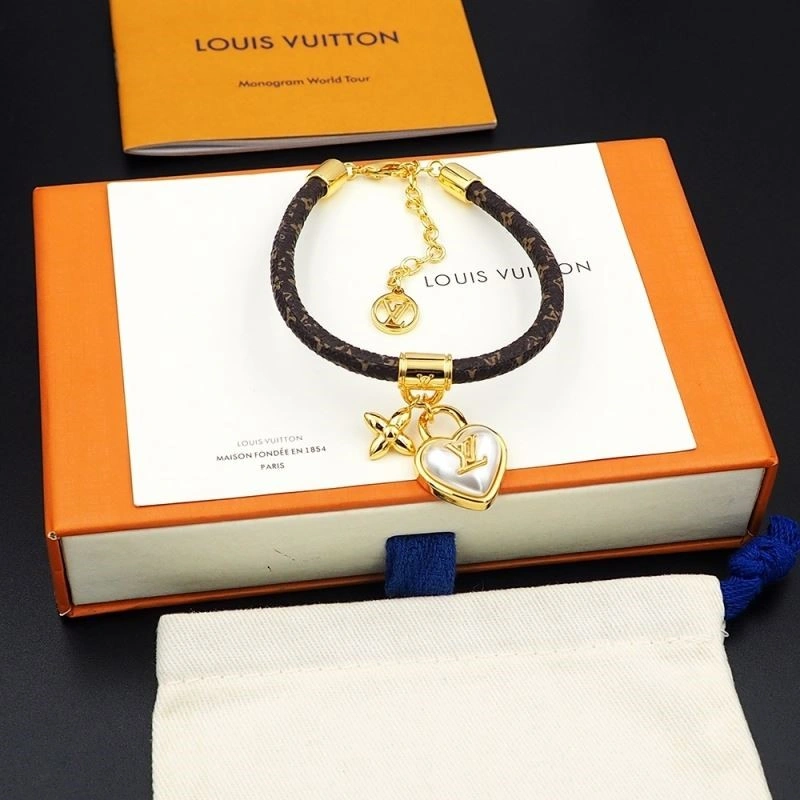 FastDry Louis Vuitton Bracelets 248793