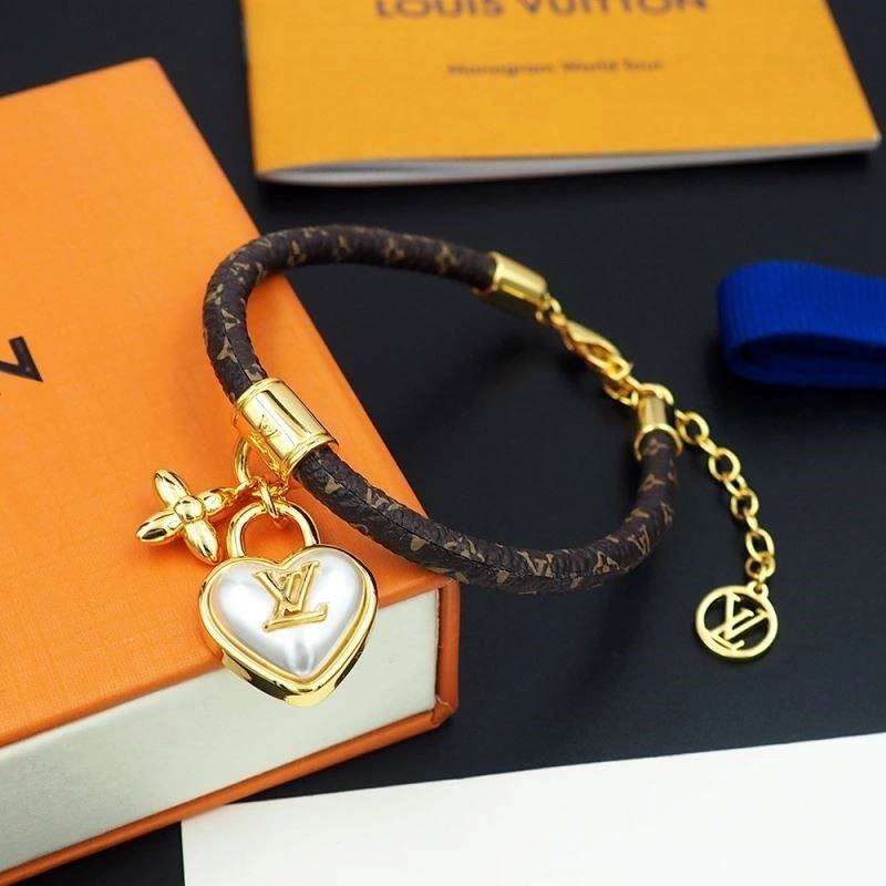 FastDry Louis Vuitton Bracelets 248793