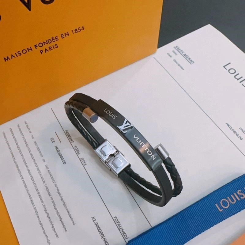 Louis Vuitton Bracelets Functional 248779