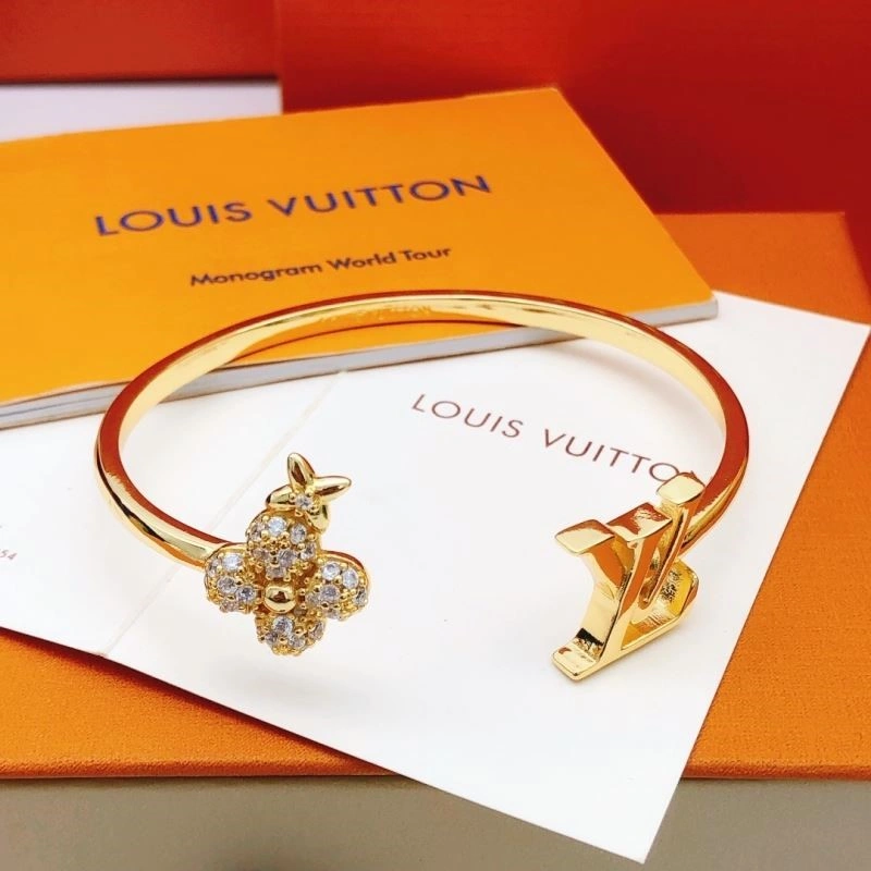 Louis Vuitton Bracelets Supportive 248785