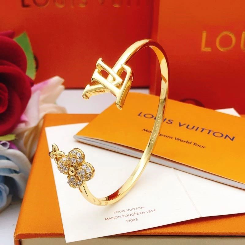 Louis Vuitton Bracelets Supportive 248785