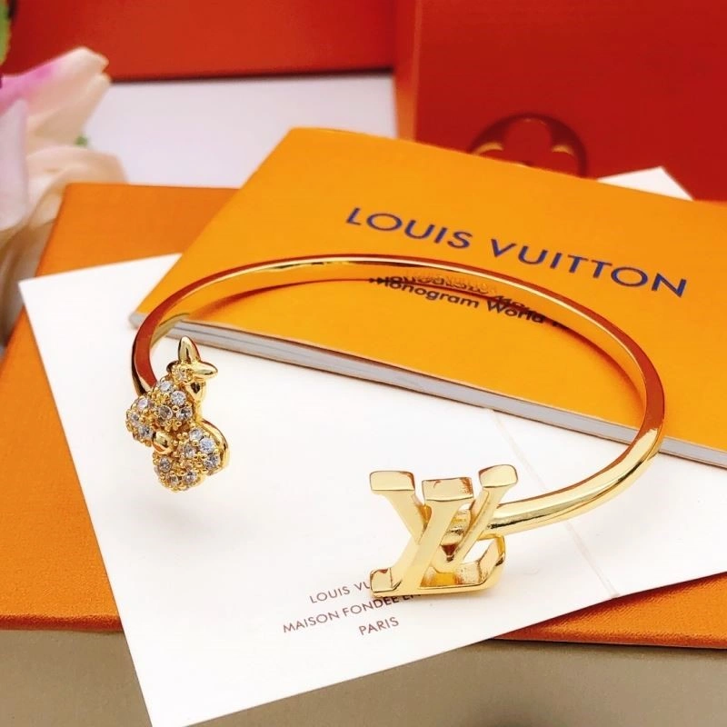 Louis Vuitton Bracelets Supportive 248785
