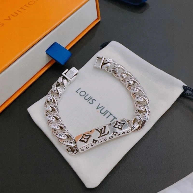 Louis Vuitton Bracelets Practical 248789