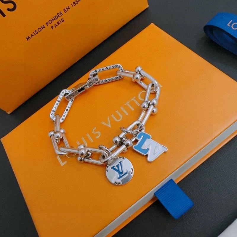 Timeless Louis Vuitton Bracelets 248795