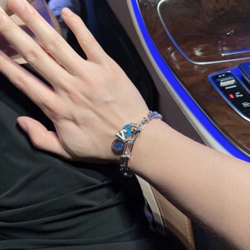 Timeless Louis Vuitton Bracelets 248795