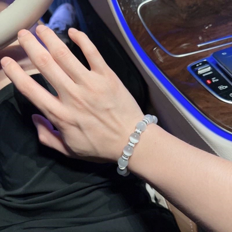 Louis Vuitton Bracelets FashionForward 248792