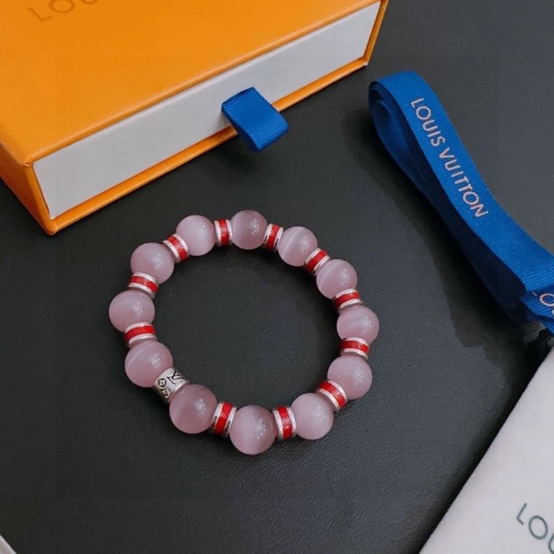 Resilient Louis Vuitton Bracelets 248780