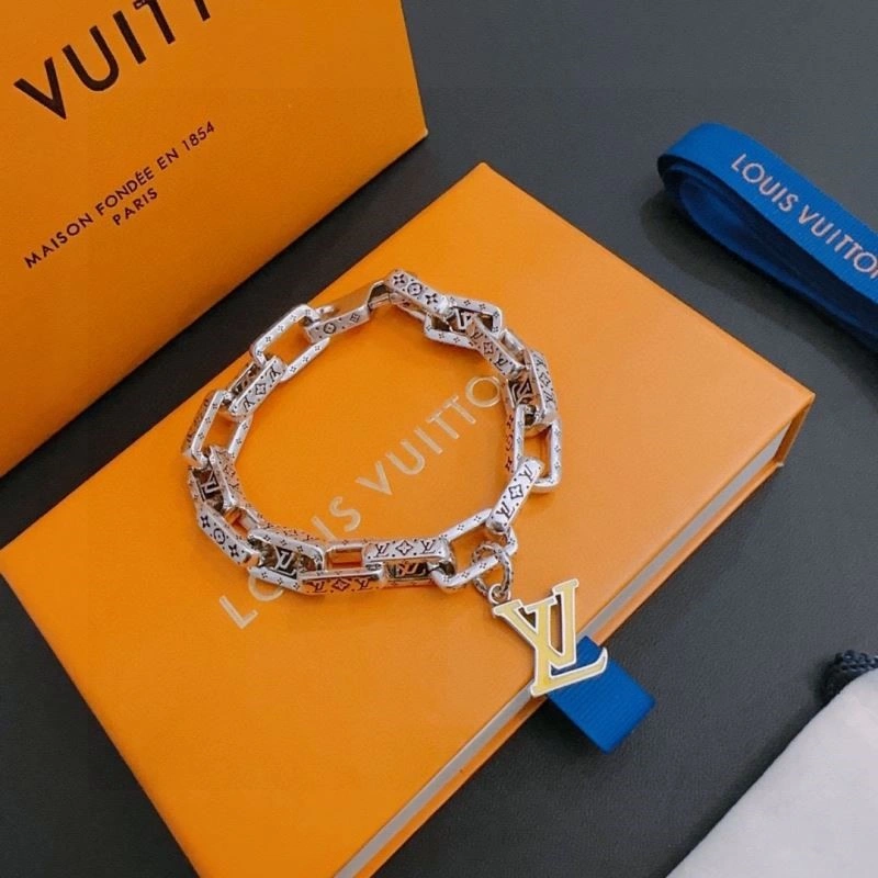 ComfortFit Louis Vuitton Bracelets 248797