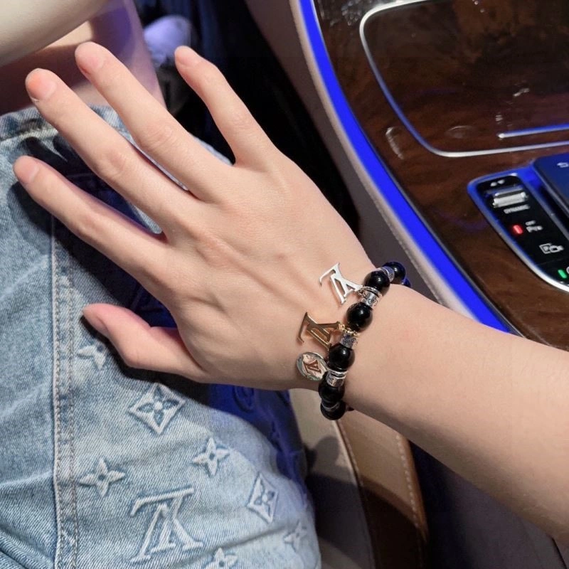 GoodFit Louis Vuitton Bracelets 248768