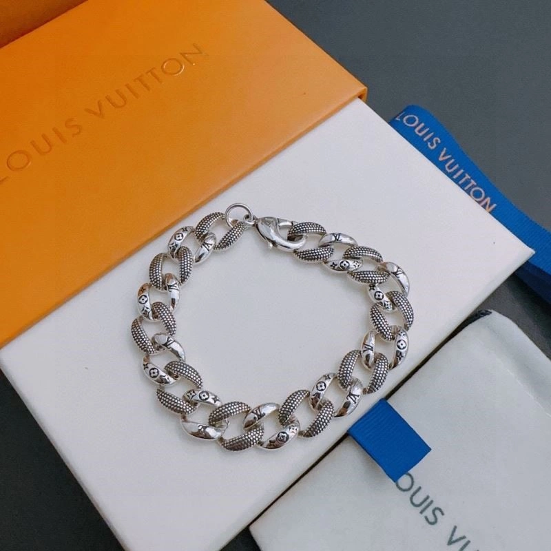 MultiPurpose Louis Vuitton Bracelets 248766