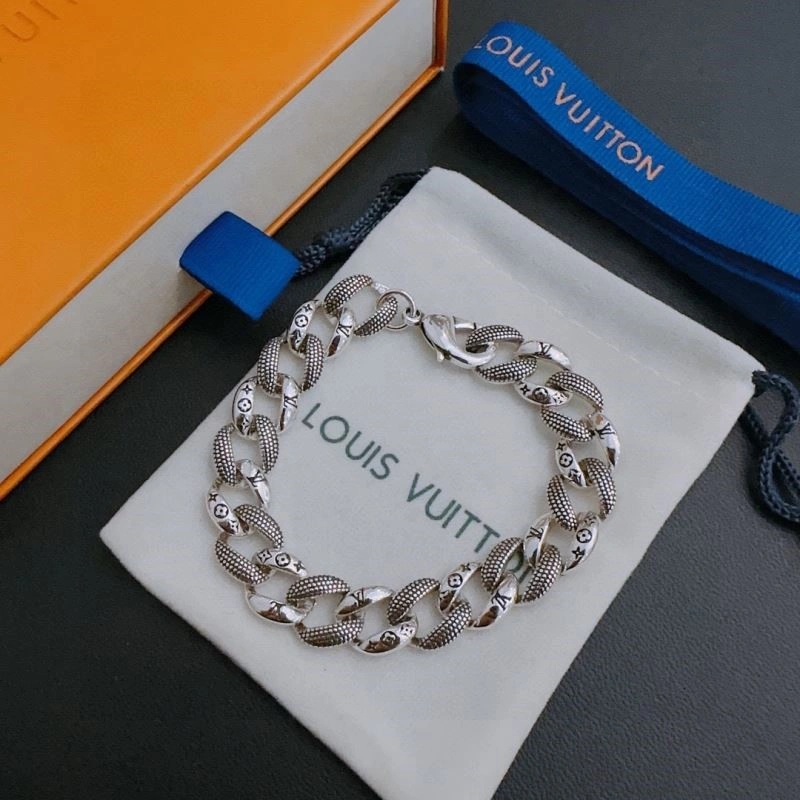 MultiPurpose Louis Vuitton Bracelets 248766