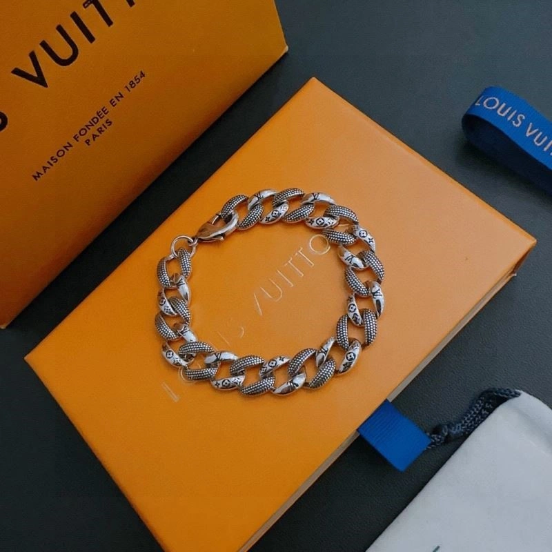 MultiPurpose Louis Vuitton Bracelets 248766
