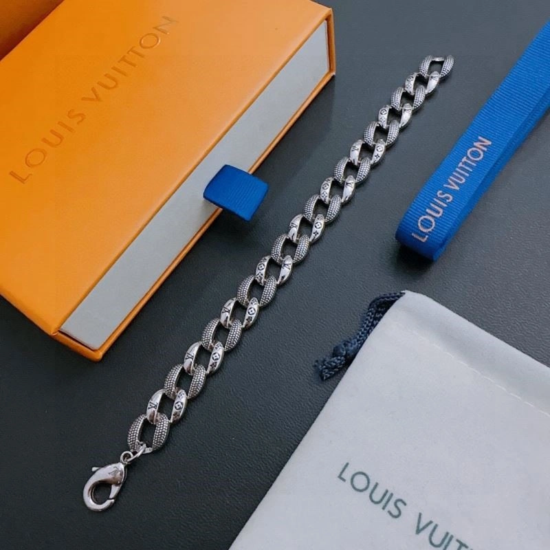 MultiPurpose Louis Vuitton Bracelets 248766