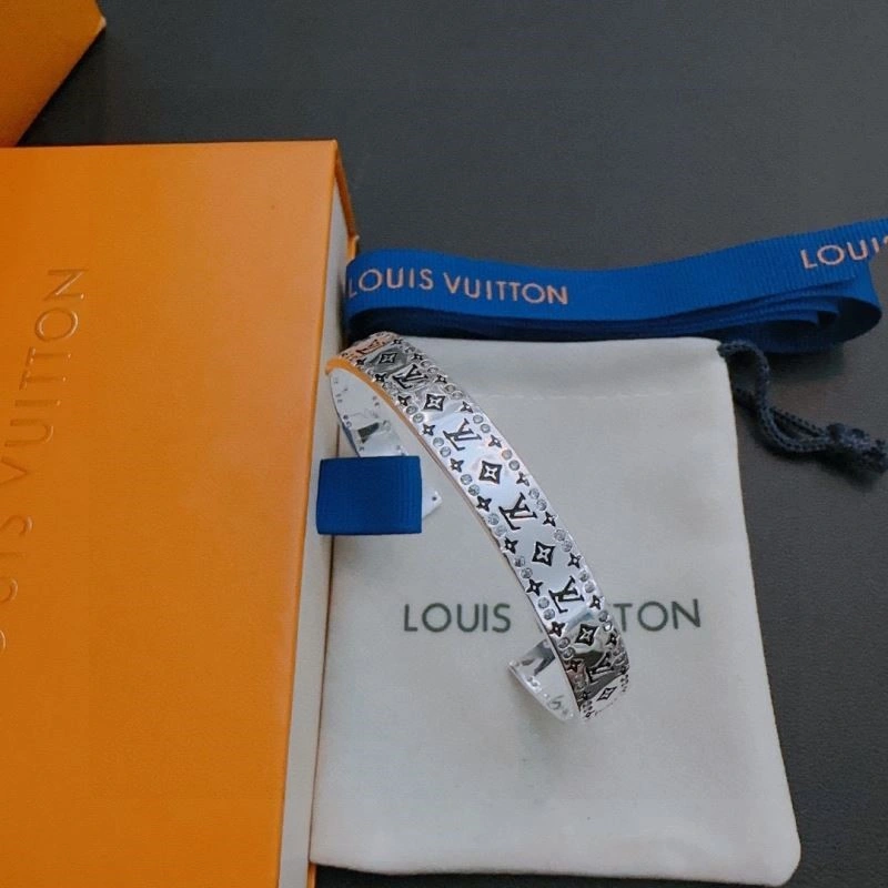 Louis Vuitton Bracelets HighPerformance 248765