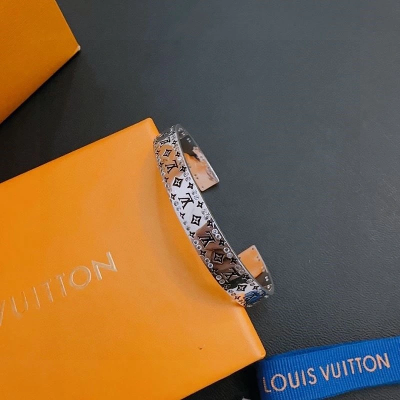Louis Vuitton Bracelets HighPerformance 248765