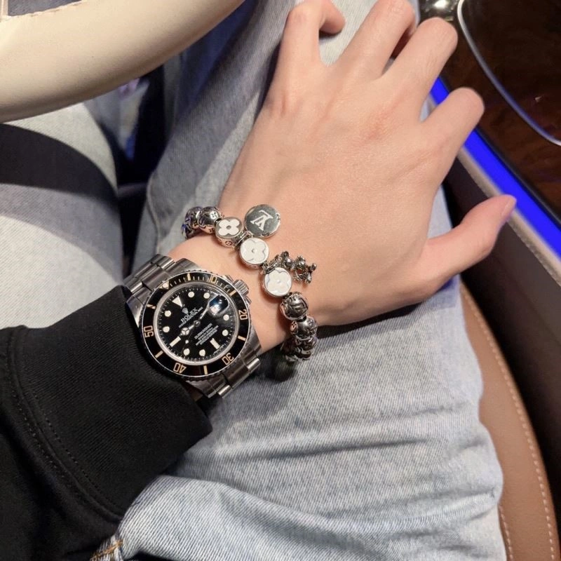 Louis Vuitton Bracelets Practical 248773