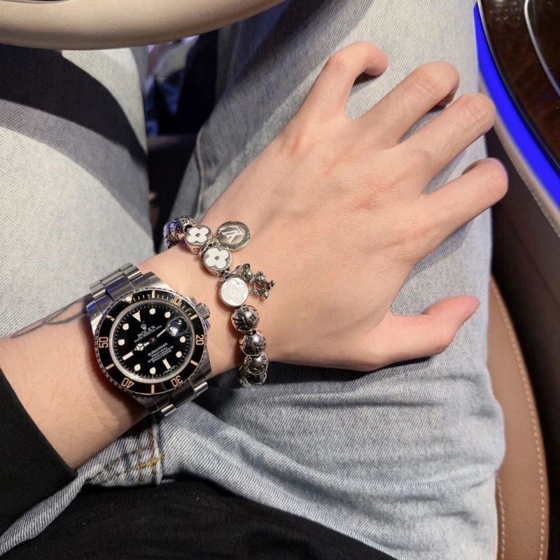 Louis Vuitton Bracelets Practical 248773