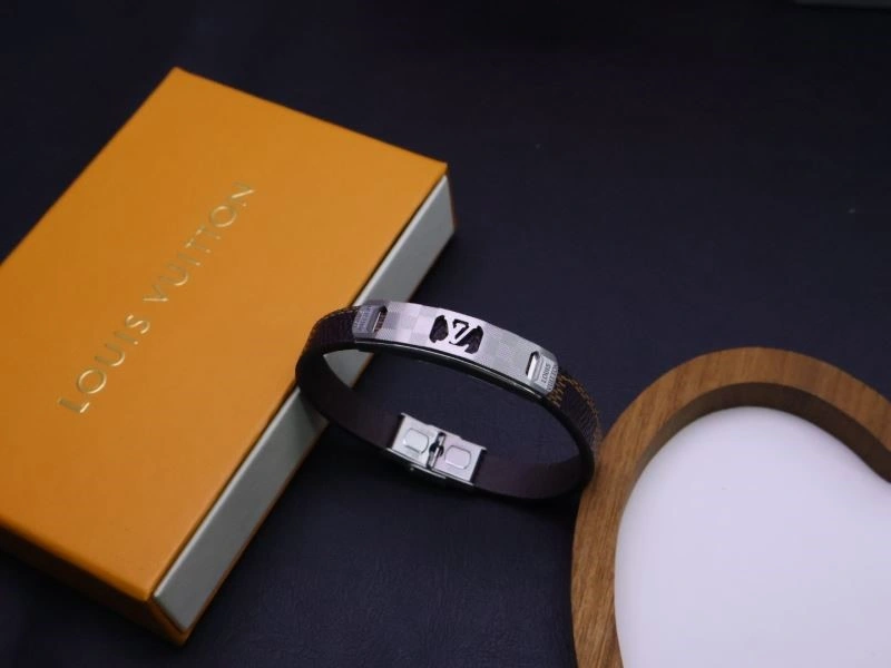 Louis Vuitton Bracelets NewStyle 248769