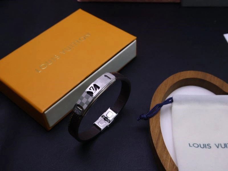 Louis Vuitton Bracelets NewStyle 248769