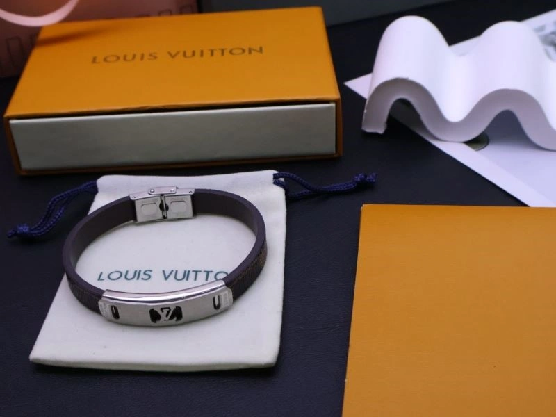 Louis Vuitton Bracelets NewStyle 248769