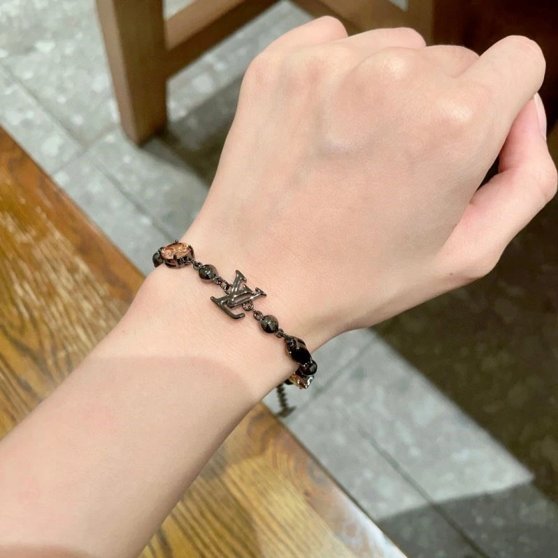 Louis Vuitton Bracelets Sporty 248764