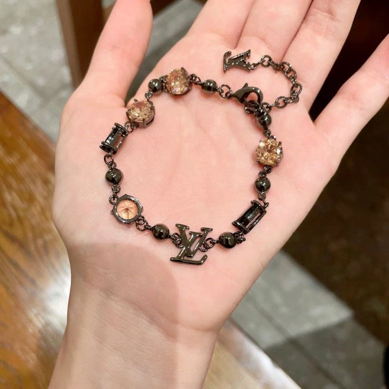 Louis Vuitton Bracelets Sporty 248764