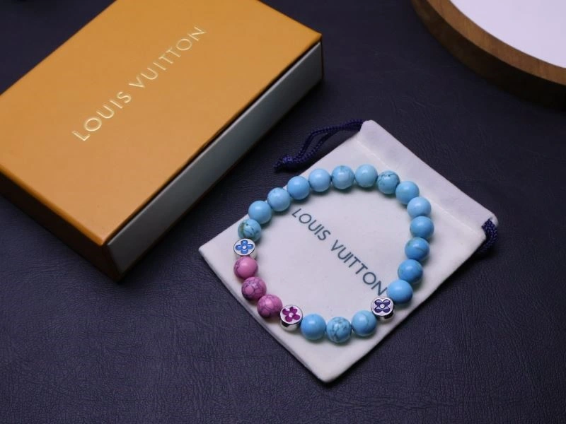 Louis Vuitton Bracelets Attractive 248759
