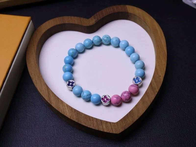 Louis Vuitton Bracelets Attractive 248759
