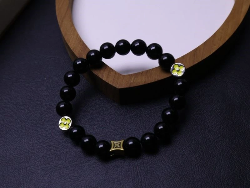 Louis Vuitton Bracelets Chic 248758