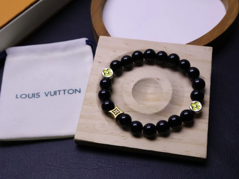 Louis Vuitton Bracelets Chic 248758