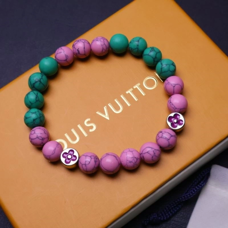 Sporty Louis Vuitton Bracelets 248735