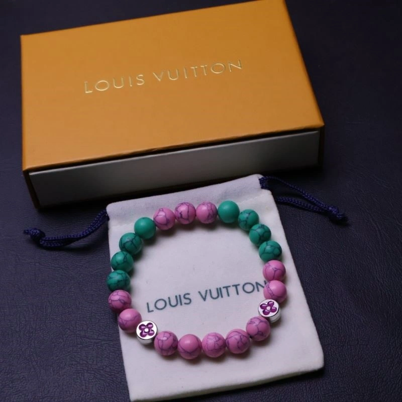 Sporty Louis Vuitton Bracelets 248735
