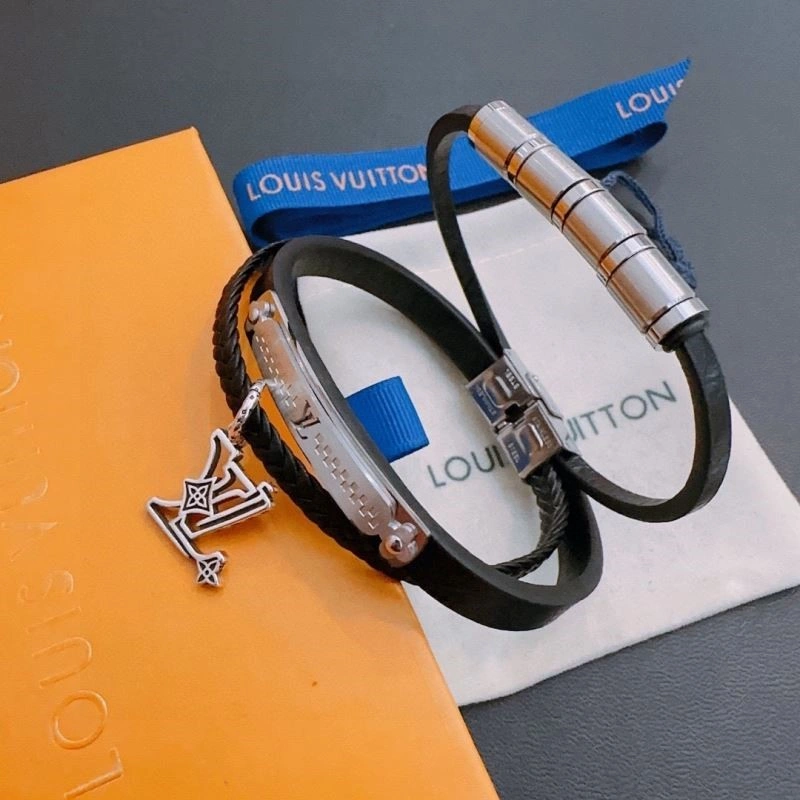Neat Louis Vuitton Bracelets 248752