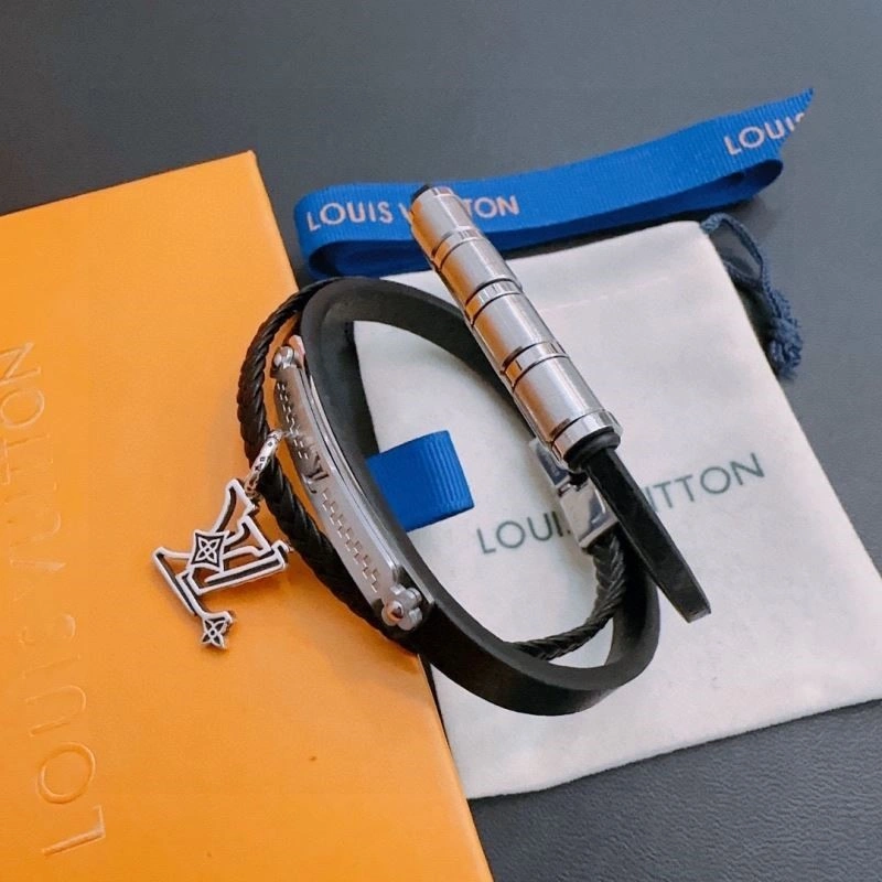 Neat Louis Vuitton Bracelets 248752