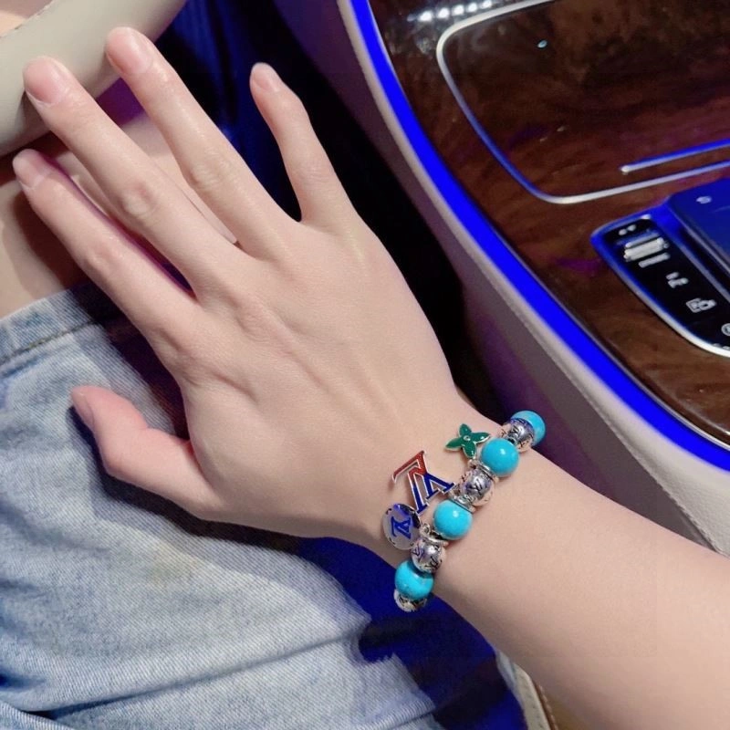 Louis Vuitton Bracelets Youthful 248745