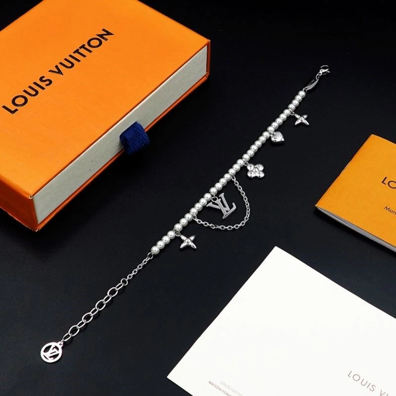 ZipUp Louis Vuitton Bracelets 248755