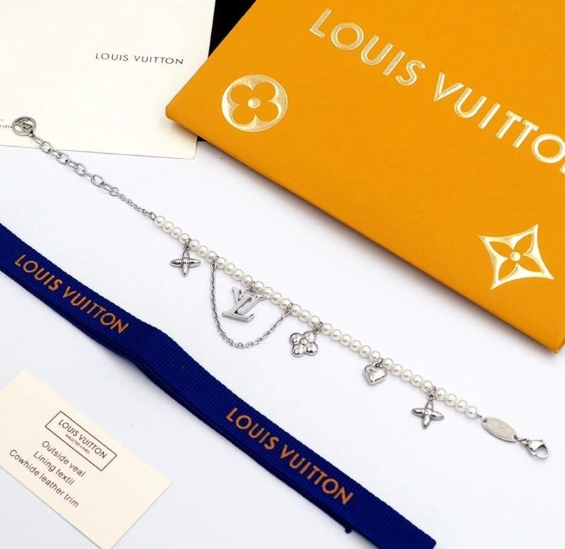 ZipUp Louis Vuitton Bracelets 248755
