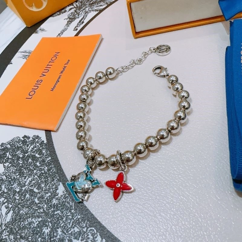 Louis Vuitton Bracelets DailyWear 248744