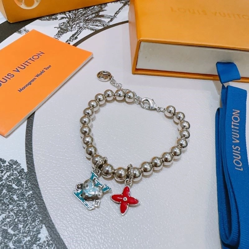 Louis Vuitton Bracelets DailyWear 248744