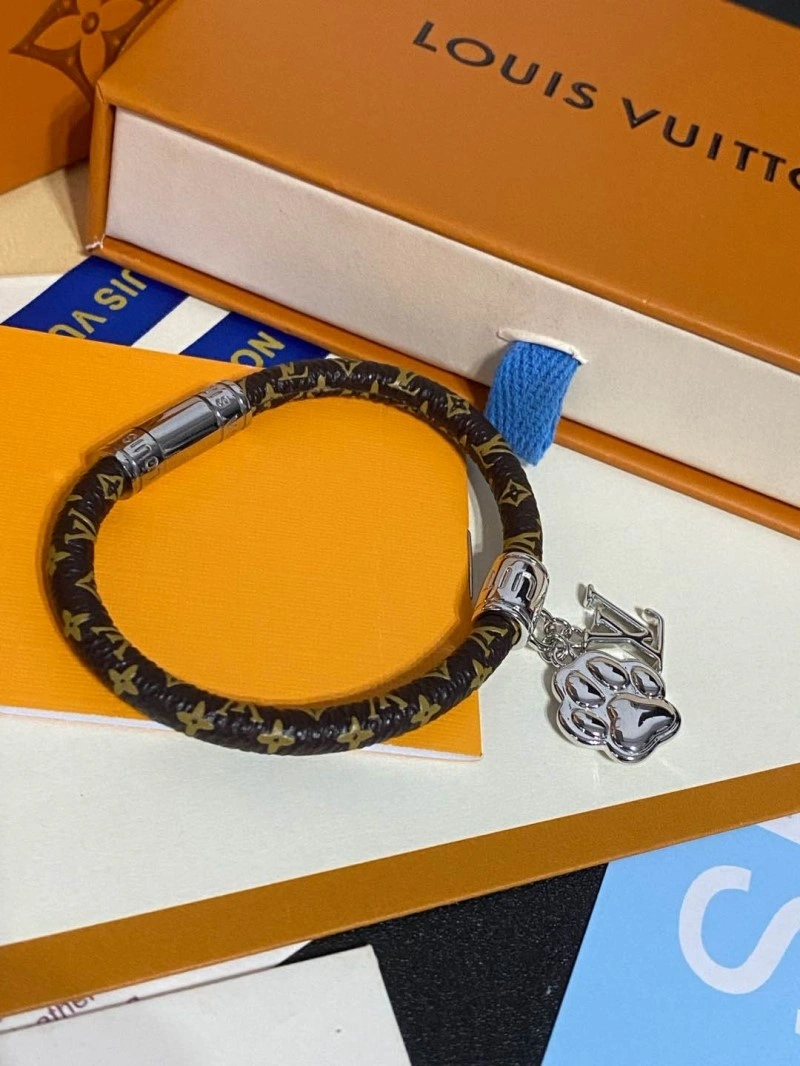 Louis Vuitton Bracelets Durable 248727