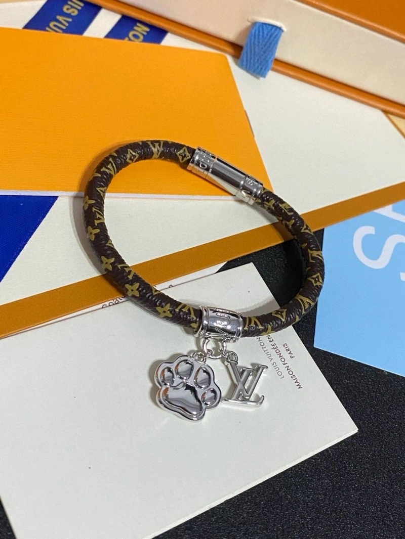 Louis Vuitton Bracelets Durable 248727