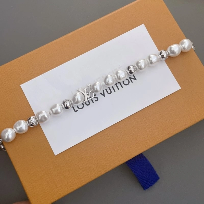 Breathable Louis Vuitton Bracelets 248718